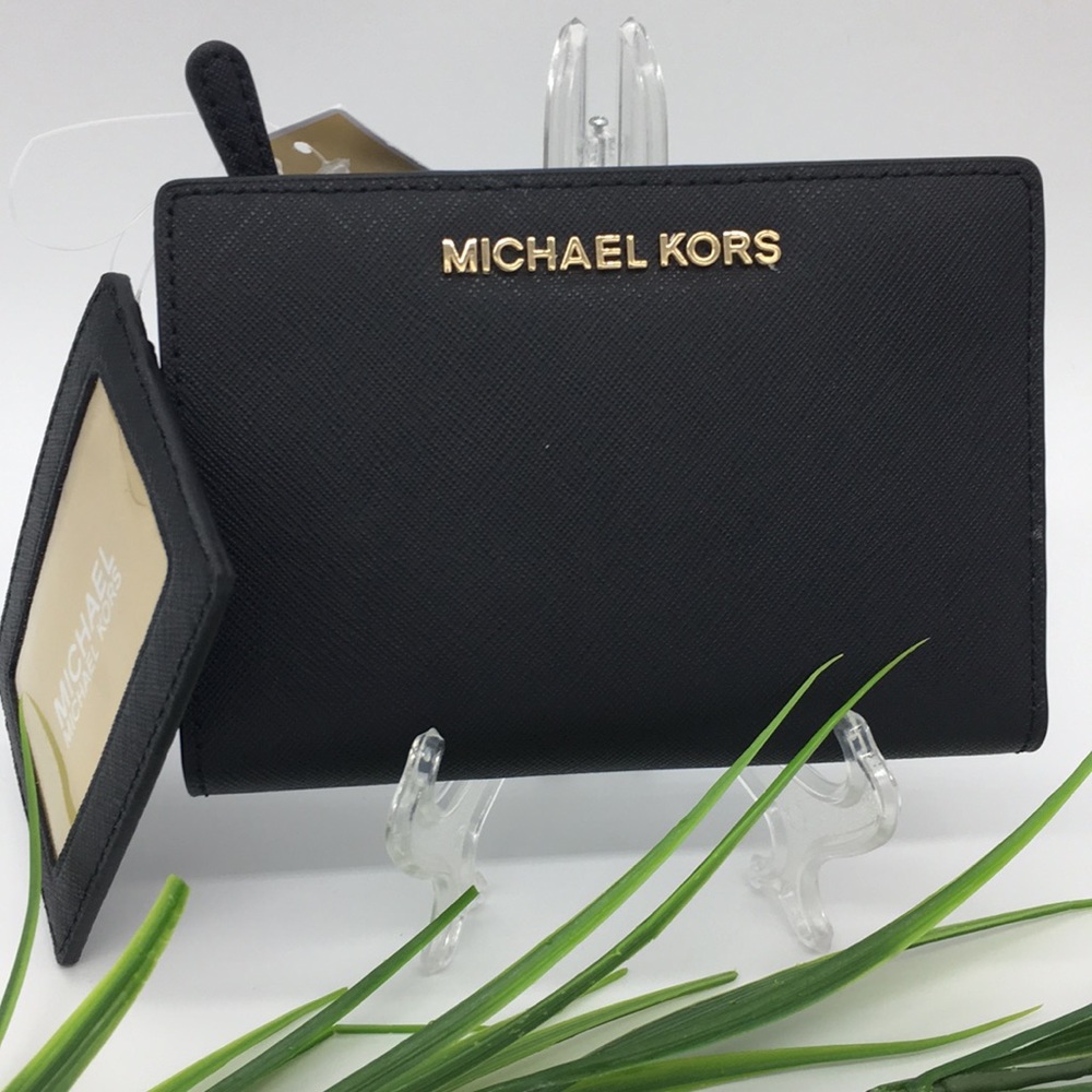 Michael Kors Jet Set Travel MD Card CSE Carryall - Picture 1 of 8